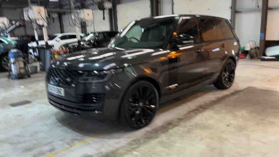 More views of Land Rover Range Rover