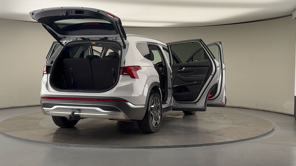More views of Hyundai Santa Fe