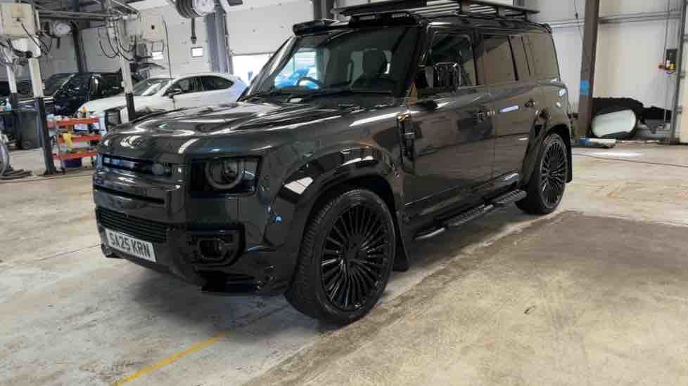 More views of Land Rover Defender 110