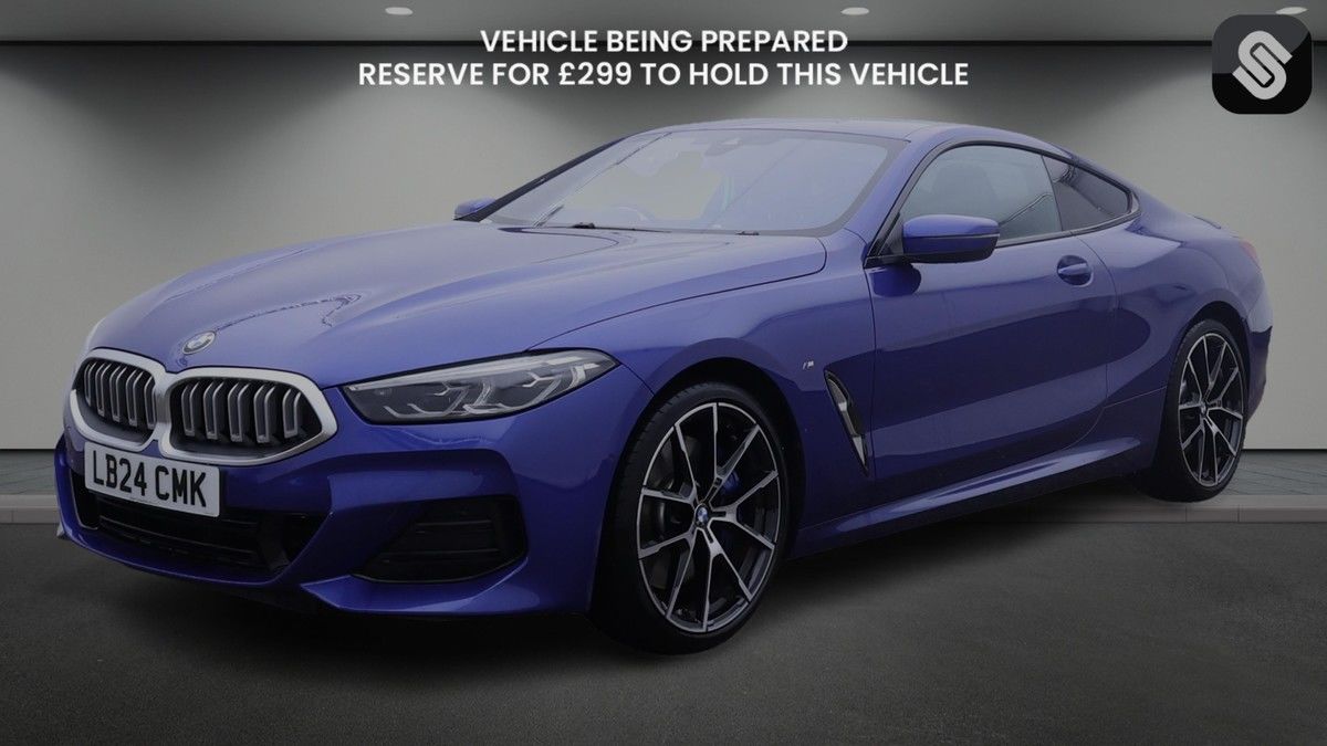 BMW 8 Series Image 2