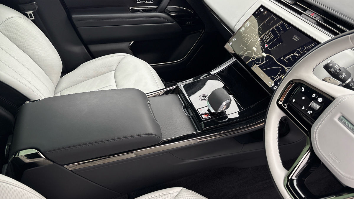 Land Rover Range Rover Sport Image 18