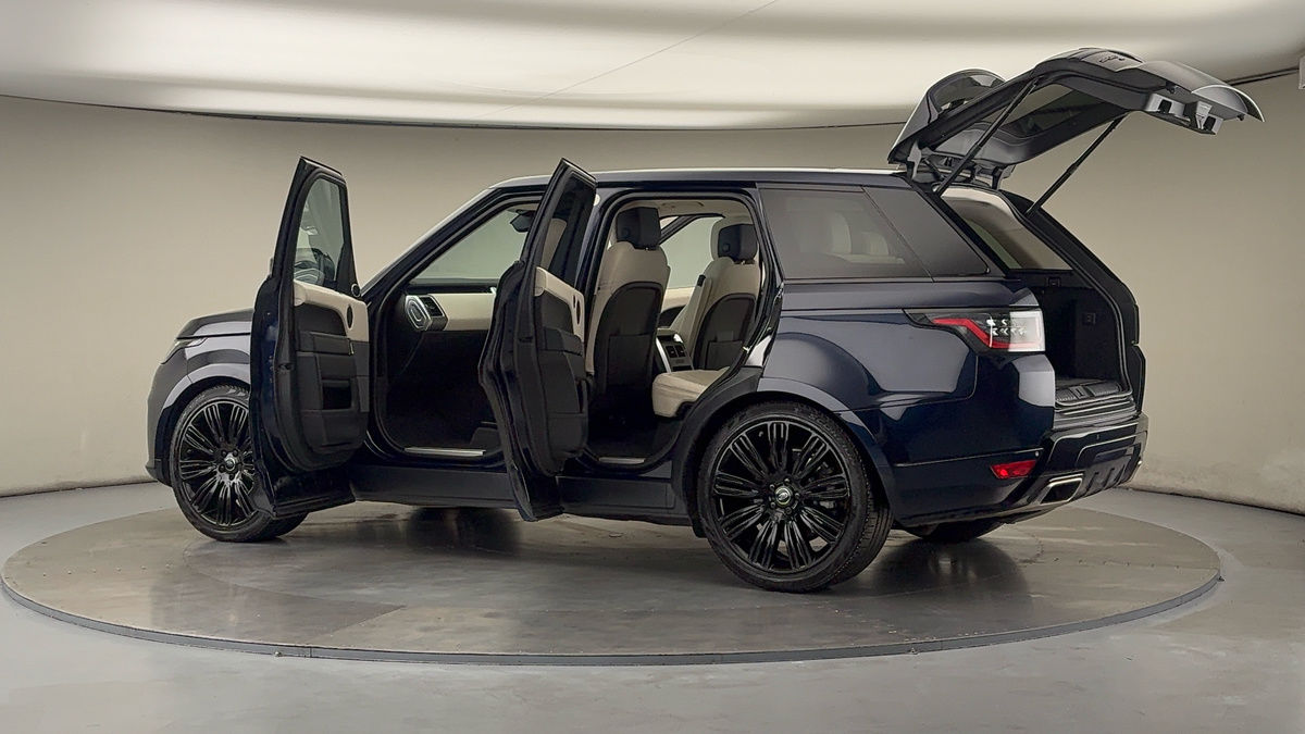 More views of Land Rover Range Rover Sport