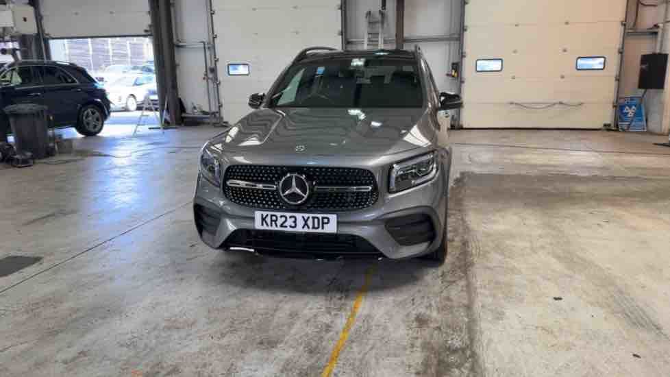 More views of Mercedes-Benz GLB