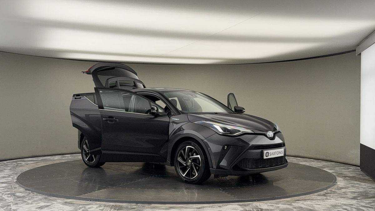 More views of Toyota C-HR