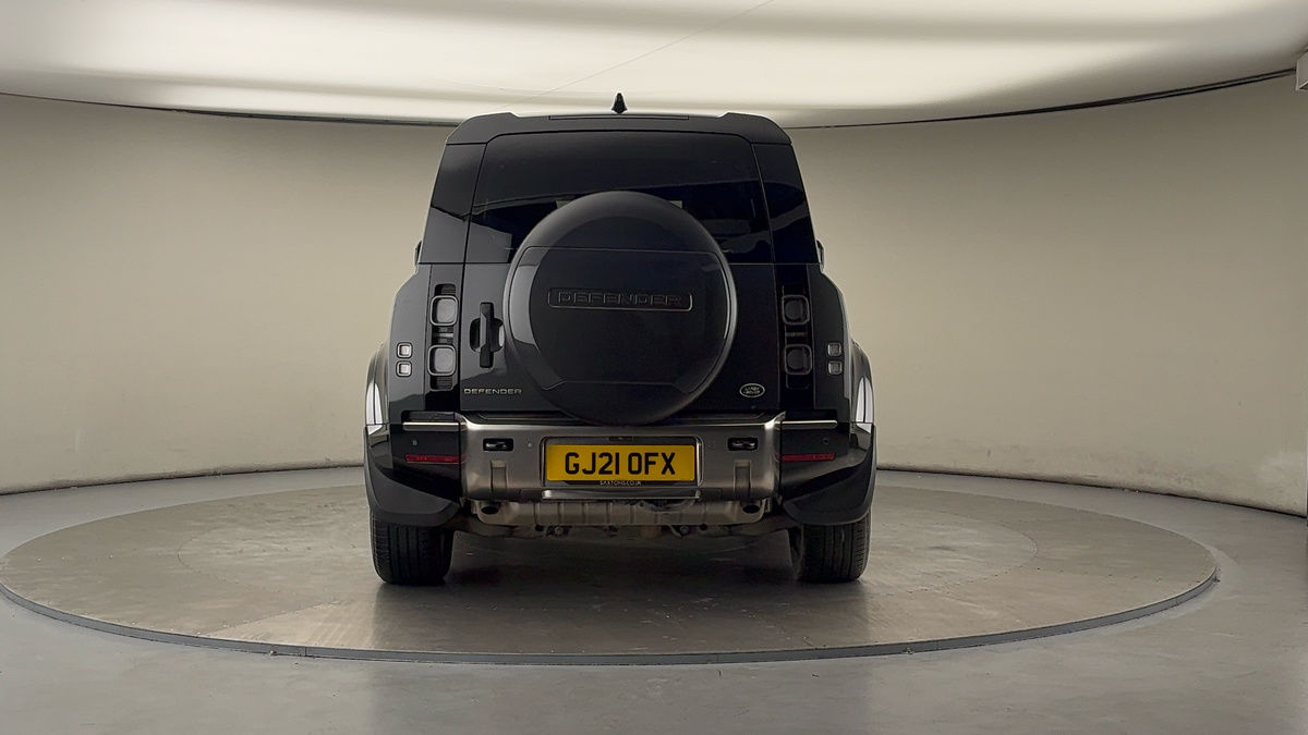 Land Rover Defender 110 Image 4