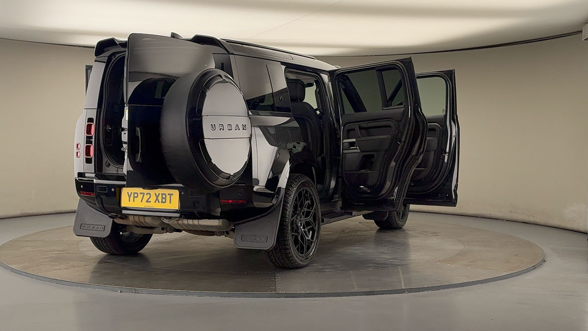 More views of Land Rover Defender 110