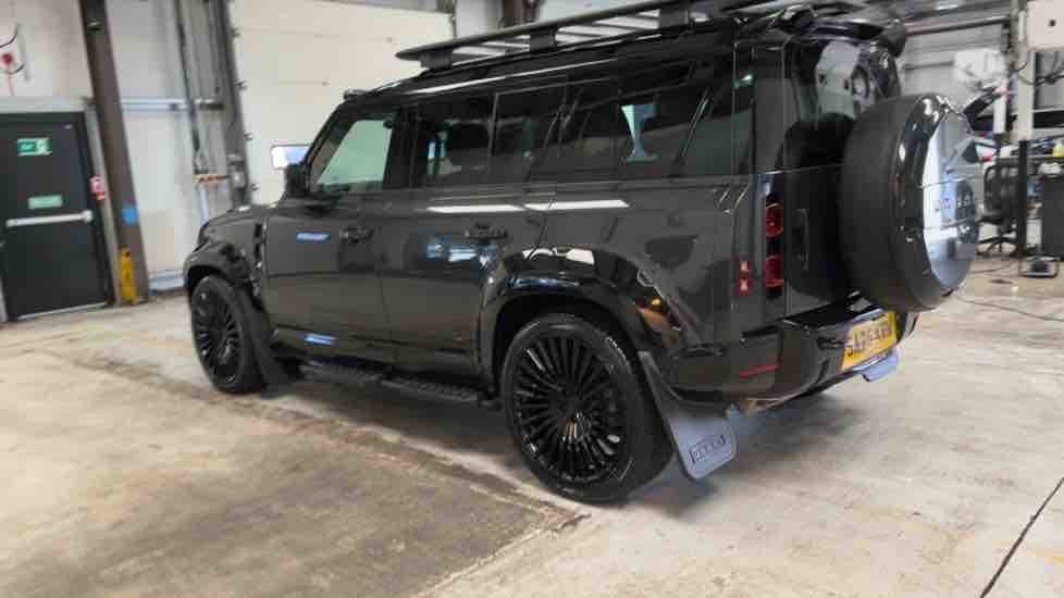 More views of Land Rover Defender 110