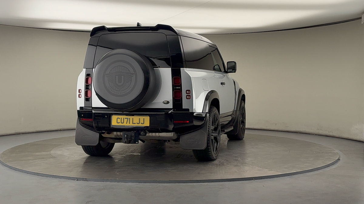 More views of Land Rover Defender 90