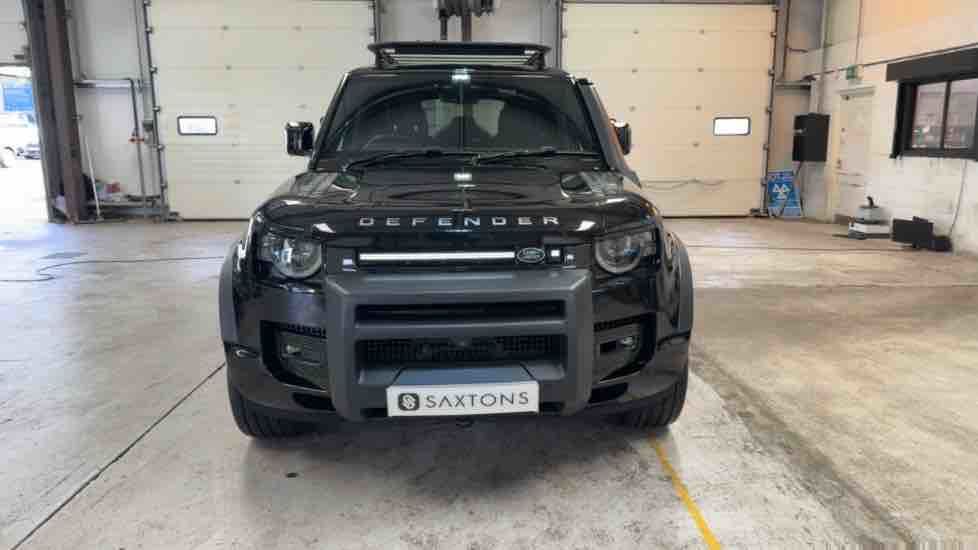 More views of Land Rover Defender 110