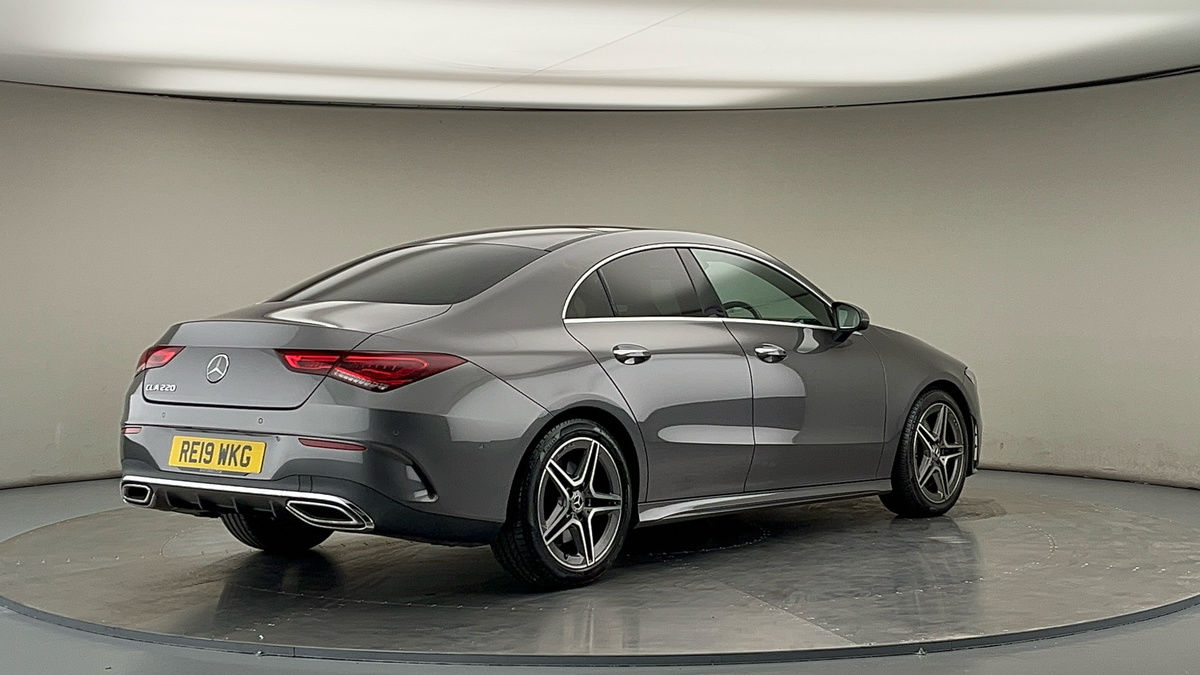 Mercedes-Benz CLA Image 21