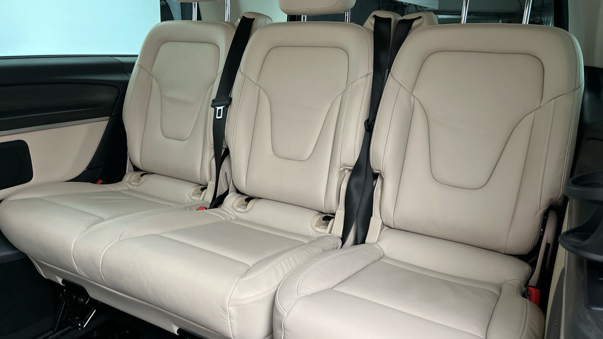 Mercedes-Benz V Class Image 8