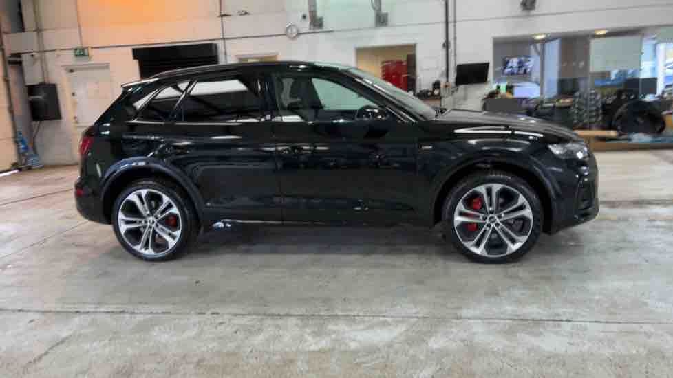 More views of Audi Q5