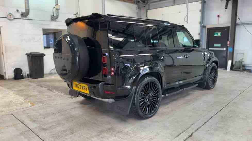 More views of Land Rover Defender 110