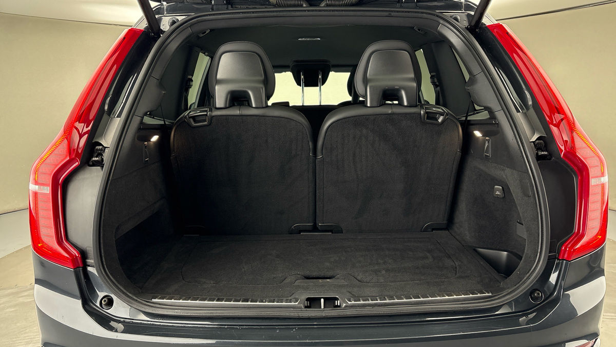 Volvo XC90 Image 11