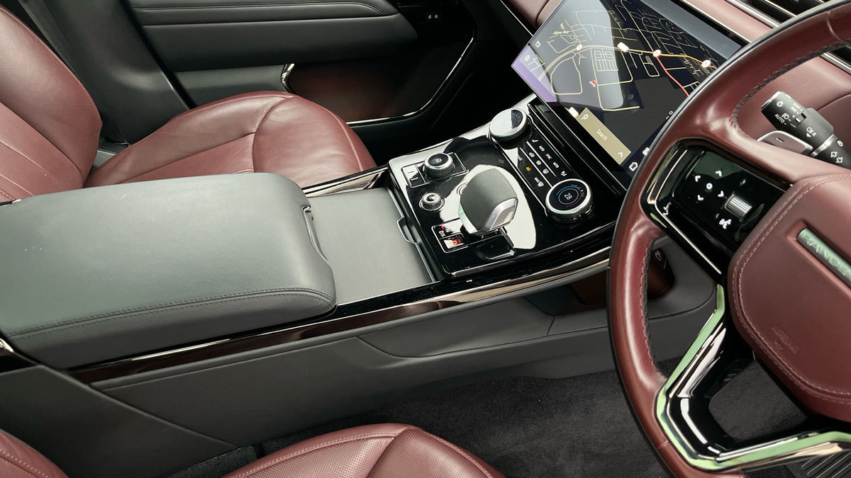 Land Rover Range Rover Sport Image 18