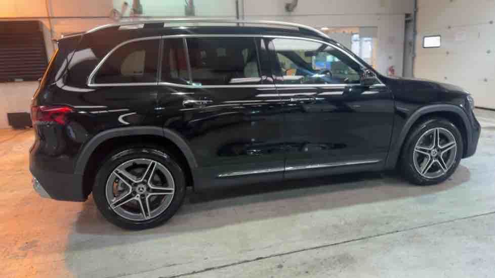 More views of Mercedes-Benz GLB