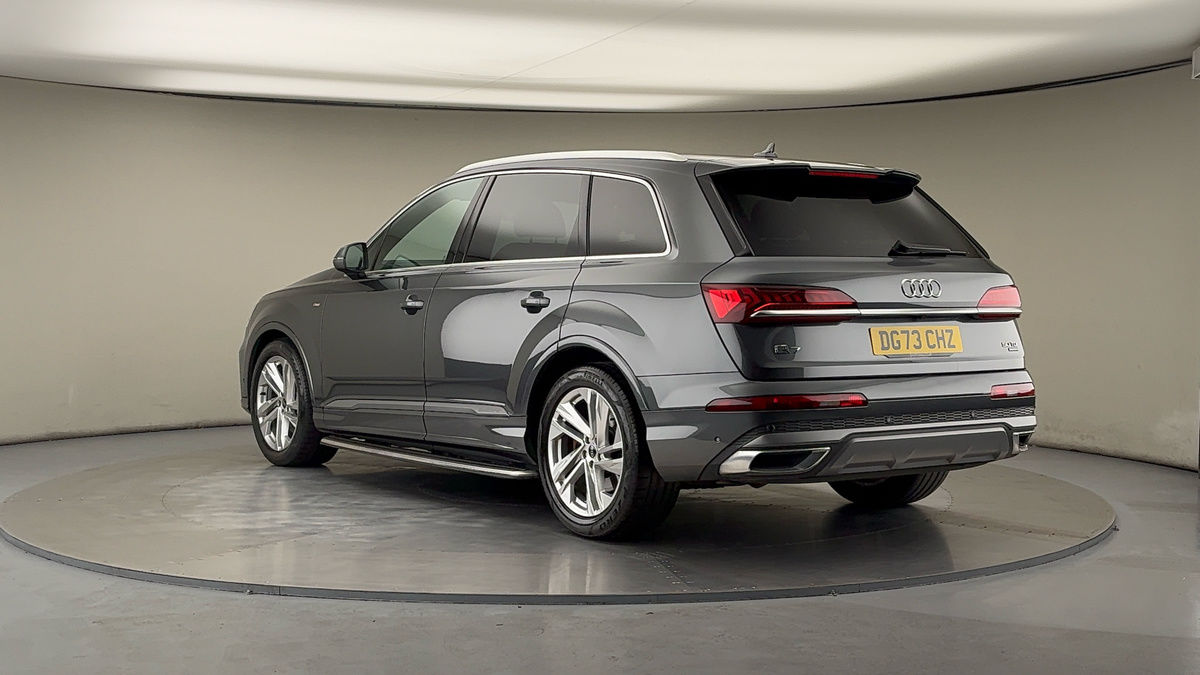 Audi Q7 Image 2