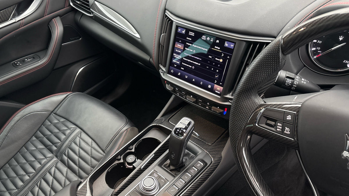 Maserati Levante Image 18