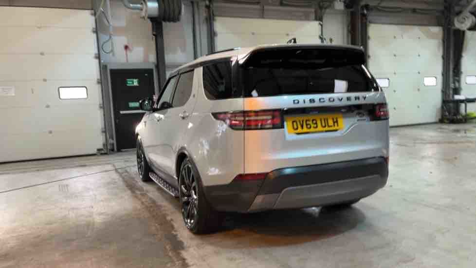More views of Land Rover Discovery