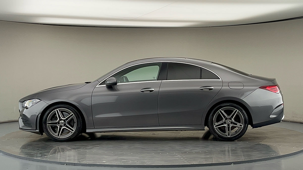 Mercedes-Benz CLA Image 15