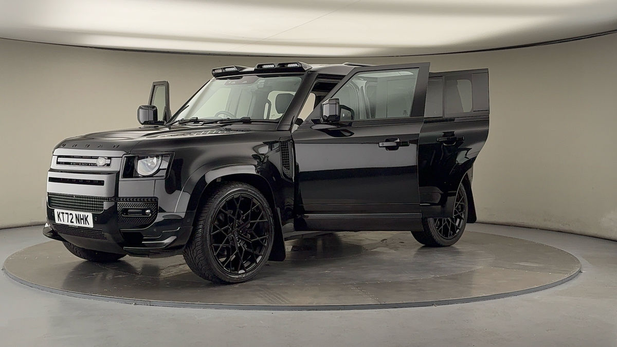 More views of Land Rover Defender 110