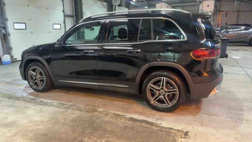 More views of Mercedes-Benz GLB