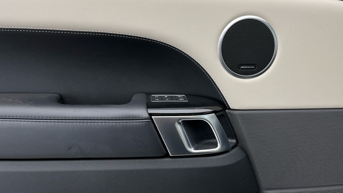 Land Rover Range Rover Sport Image 19