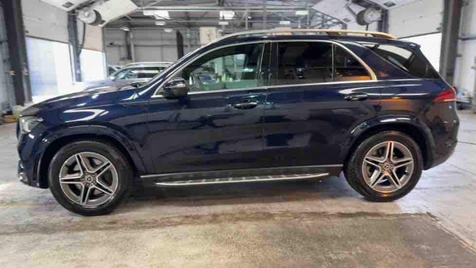 More views of Mercedes-Benz GLE