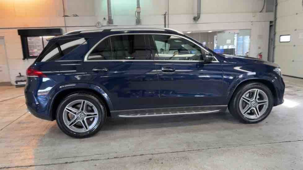 More views of Mercedes-Benz GLE