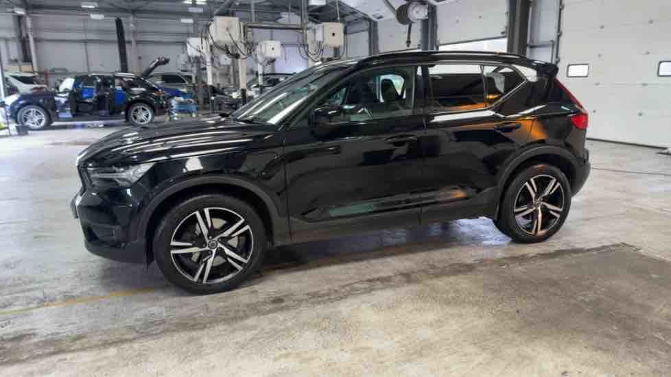 More views of Volvo XC40