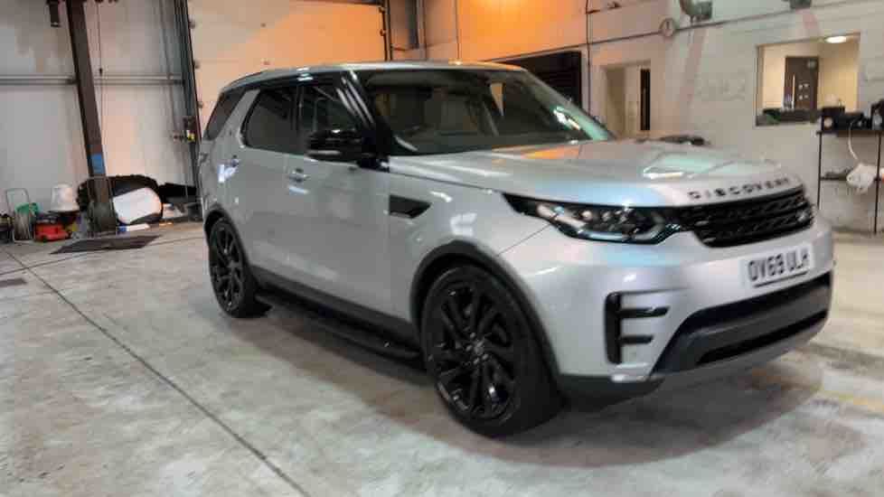 More views of Land Rover Discovery