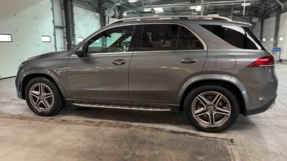 More views of Mercedes-Benz GLE