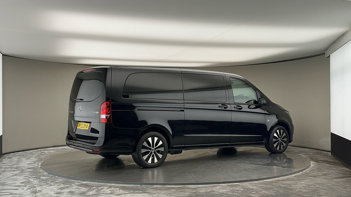 More views of Mercedes-Benz Vito