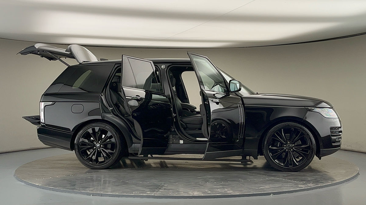 More views of Land Rover Range Rover
