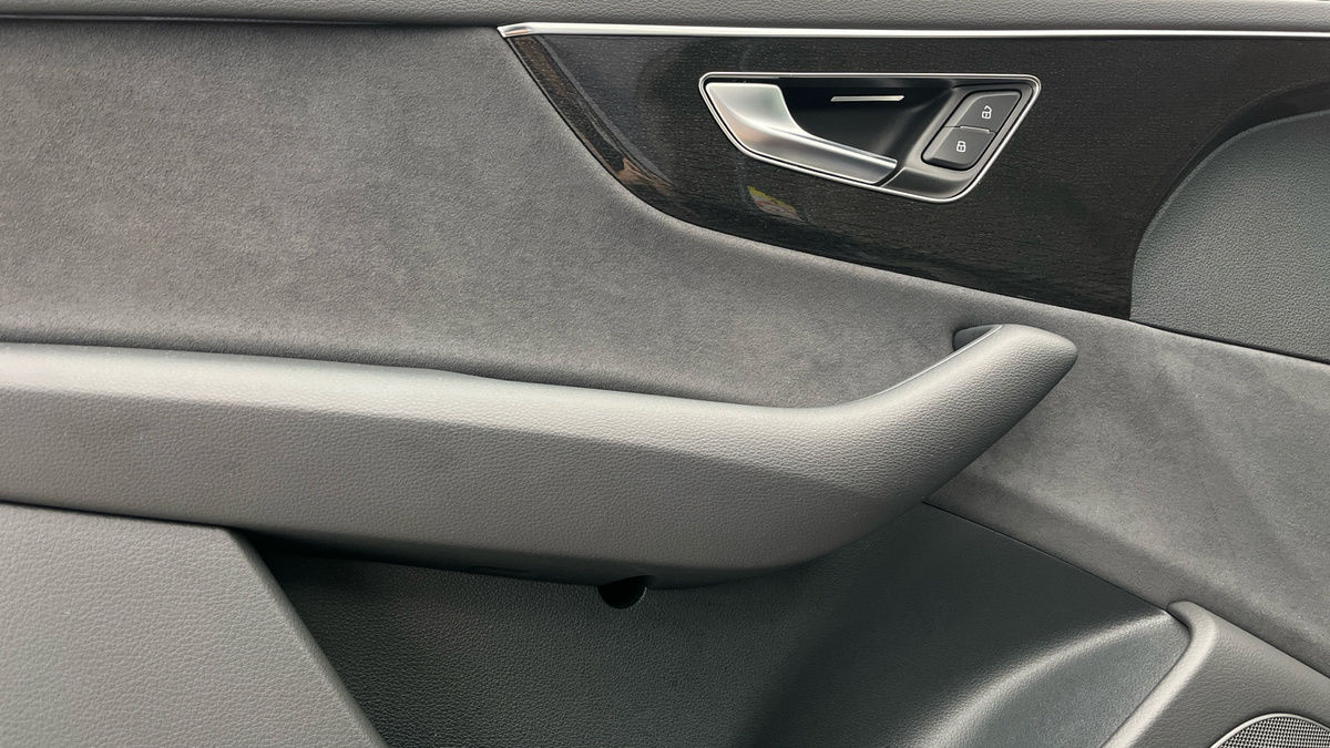 Audi Q8 Image 19
