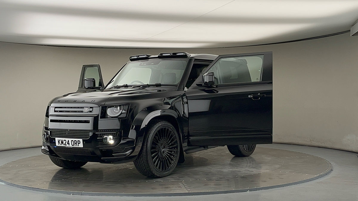 More views of Land Rover Defender 90