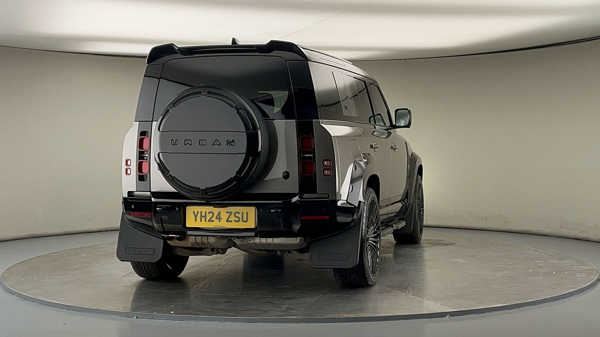 More views of Land Rover Defender 110