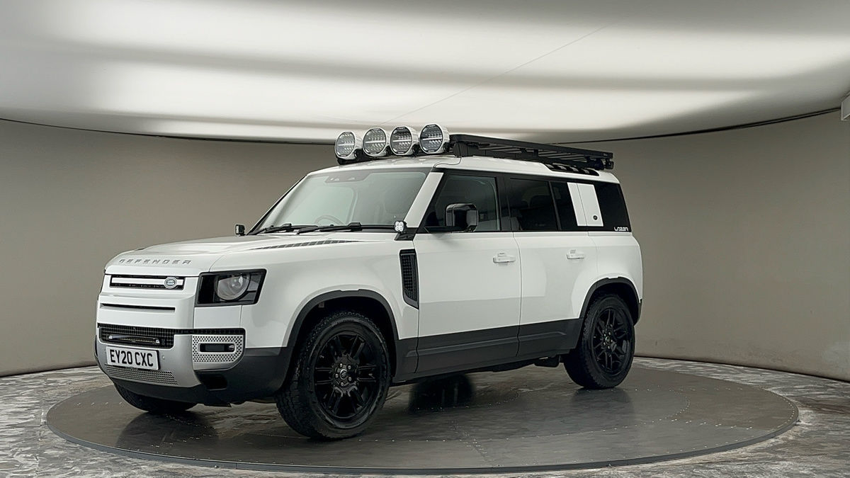 Land Rover Defender 110 Image 20