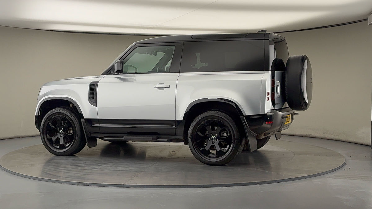 More views of Land Rover Defender 90