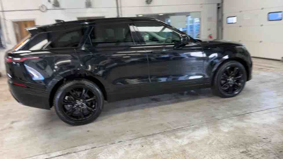More views of Land Rover Range Rover Velar