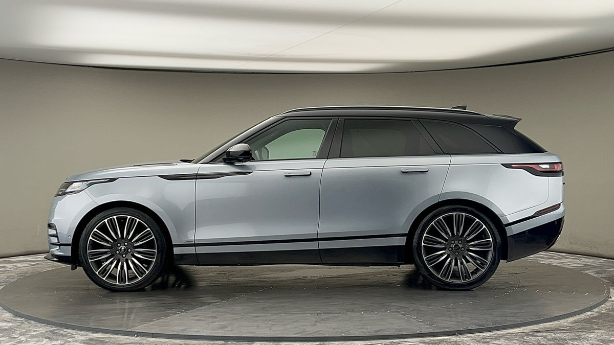 Land Rover Range Rover Velar Image 15