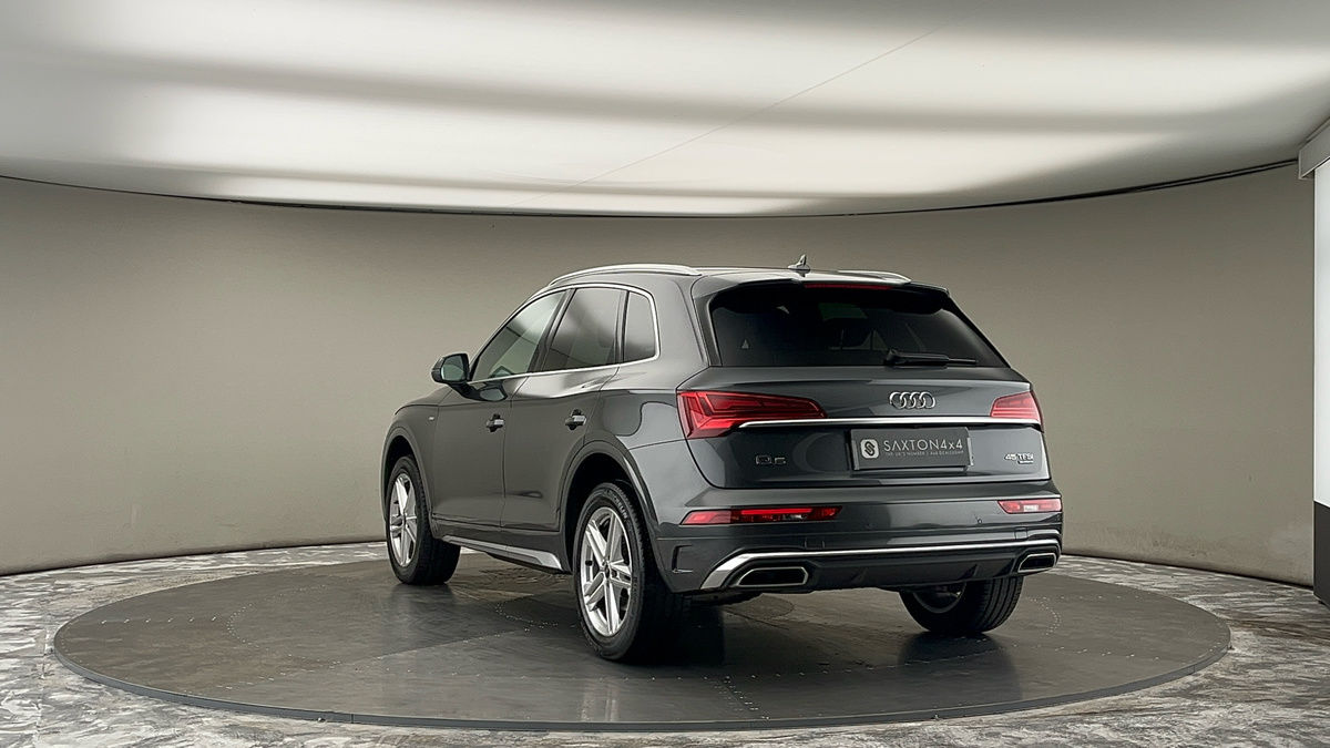 More views of Audi Q5