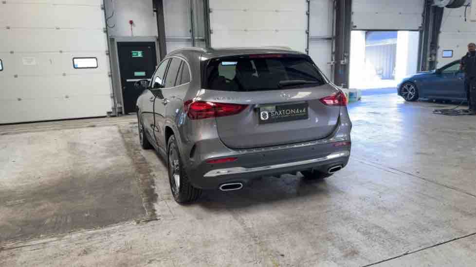More views of Mercedes-Benz GLA