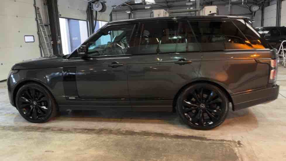 More views of Land Rover Range Rover