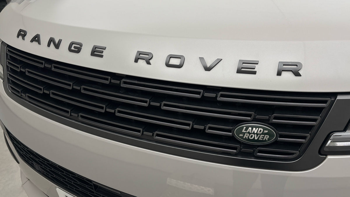 Land Rover Range Rover Sport Image 24