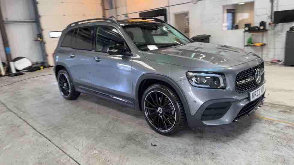 More views of Mercedes-Benz GLB