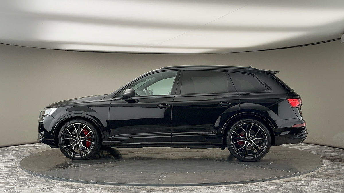 Audi SQ7 Image 15