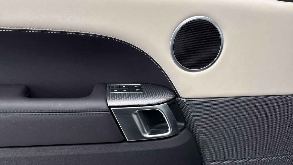 Land Rover Range Rover Sport Image 19