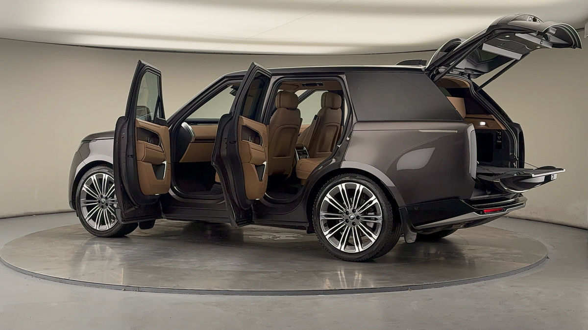 More views of Land Rover Range Rover
