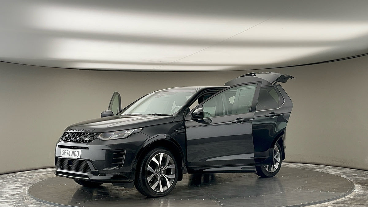 Land Rover Discovery Sport Image 22